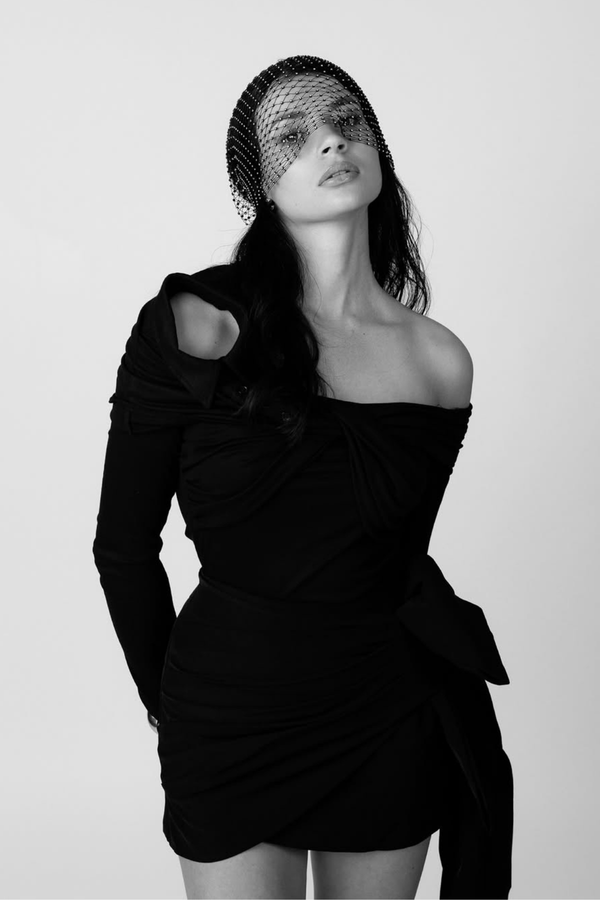 Amaya Deconstruct Single Shoulder Twist Top In Black