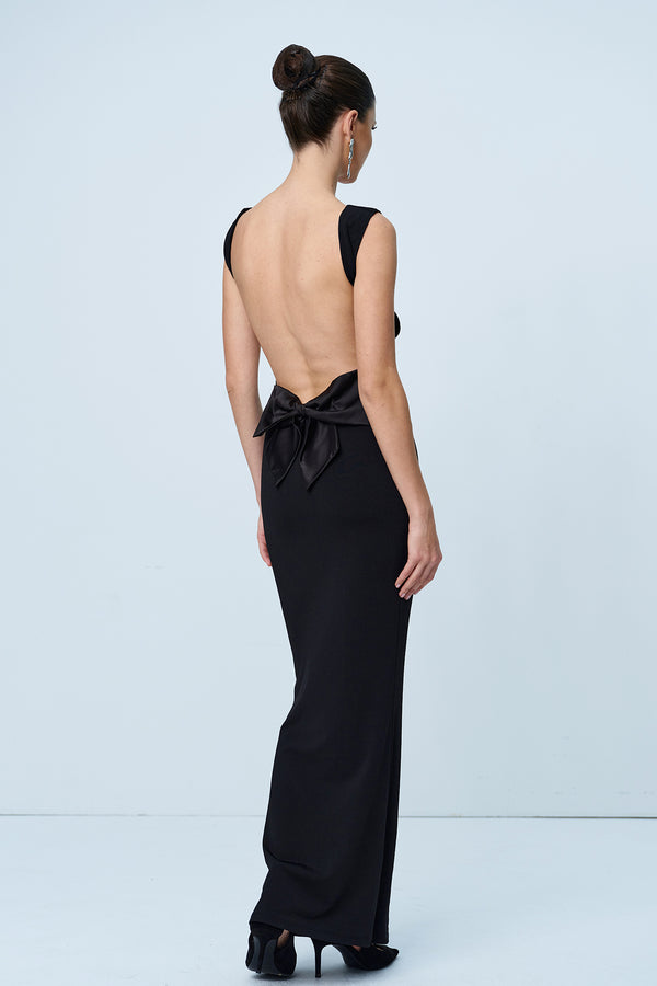 Anise Backless Bow Maxi Dress