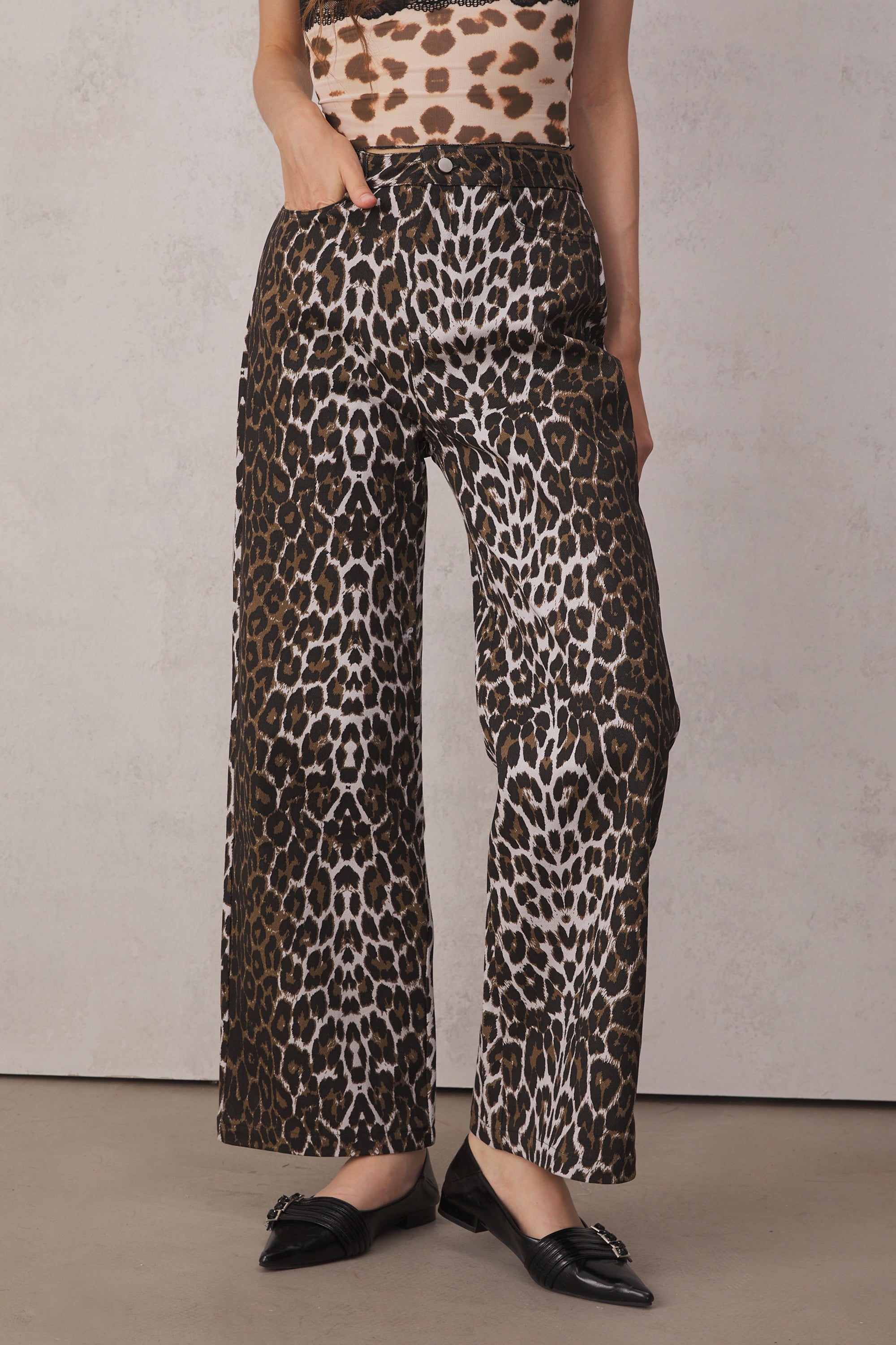 Loretta High Rise Cotton Leopard Straight Pants – Innovare Denim